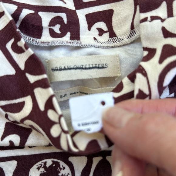 NWOT Urban Outfitters 60s LOVE Print Mia Mock Neck Mini Dress Size Small - Picture 3 of 13